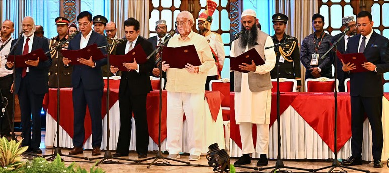 ছয় মাসের মাথায় মন্ত্রিসভায় রদবদল, কী ইঙ্গিত দিচ্ছে সরকার?